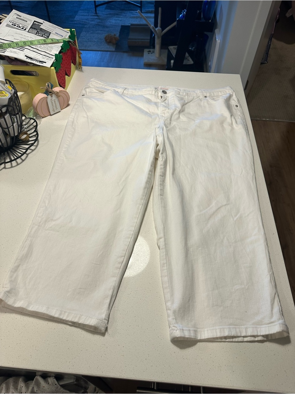Style & Co 20W Women's White Crop Jeans